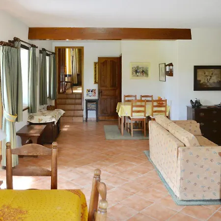 Casa vacanze Enticing Holiday In With Swimming Pool Tamniès