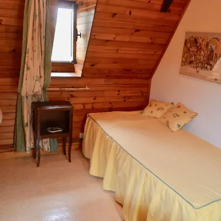 Casa vacanze Enticing Holiday In With Swimming Pool *